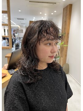 巻かなくてもok！前髪までくるっくるウェーブパーマ！