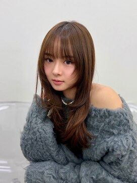 ヒュー 広島(HEW) シースルーバングハッシュカットミディアムレイヤー