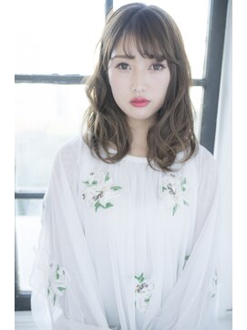 ソワリー 栄(THOiRY) 小顔カットが得意なスタイリストby坂元