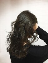 プライズ アイリス 池袋東口店(prize Iris)&nbsp;大人ラフウェットウェーブ/ダークグレージュ【池袋池袋東口店】