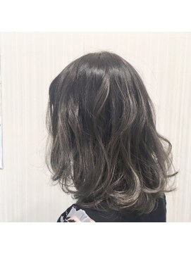 ビス ヘア アンド ビューティー 西新井店(Vis Hair＆Beauty) グラデーションカラー/グレーアッシュ/オリーブグレージュ
