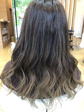 ベルポートヘア(Bellport hair) グレイッシュグラデーション☆