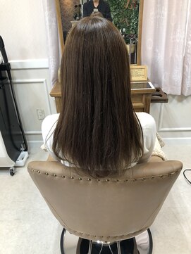 サロン ド ラート(salon de L'art) 【L'art】透明感を求める方に