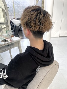 カルム(calm) ツイストスパイラル  メンズパーマ