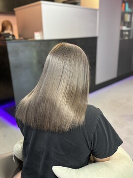 クラン ヘアーアンドスタジオ(CLAN hair & studio) グレイジュカラー