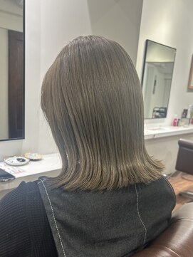 インビテーション(invitation) マットグレージュ