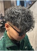 ホワイトメッシュ×バロックパーマ