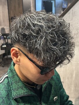 スウェル 七隈四ツ角店(SWELL) ホワイトメッシュ×バロックパーマ