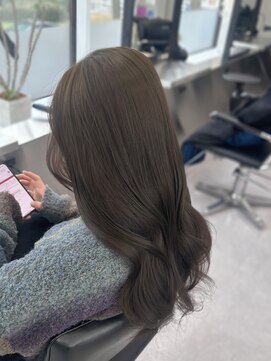 アルドーレフィエロ シンサイバシ(Ardore fiero shinsaibashi) オリーブグレージュ【小山田繭】20代30代40代