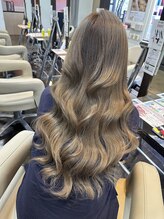 アヴァンス 北花田店(AVANCE) *ケアブリーチ/ベージュ/髪質改善