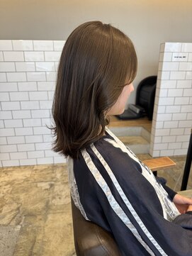 アコーズ ヘア トクシゲ(accord s hair Tokushige) オリーブベージュ