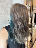 シルバーベージュ×ターコイズ