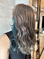 ブレイブ ヘアデザイン(BRaeVE hair design)&nbsp;シルバーベージュ×ターコイズ