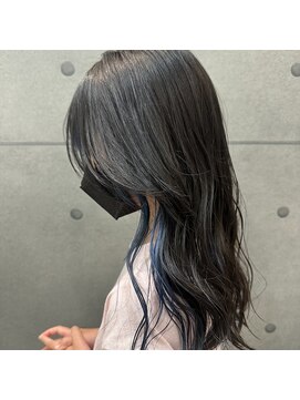 ヘアメロウ ココ(hair mellow CoCo...) インナーカラー　ブルー×巻き髪