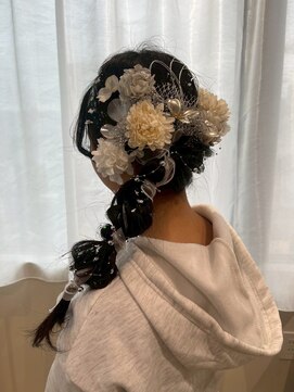 ファムバイアヴァンス(Femme by AVANCE.) チェリーブラウン特別な日に＊ホワイト×シルバーの華やかアレン