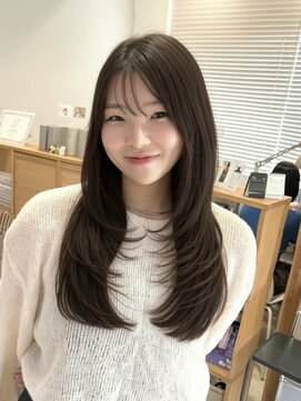 ネオリーブウリ 二子玉川店(Neolive uri) 大人ガーリーダークアッシュ似合わせカットミディアムレイヤー