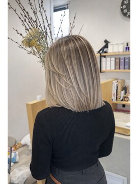 ハイク(HYKE) グレージュバレイヤージュボブ