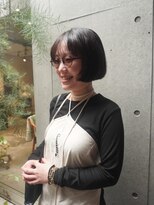 カシ 中目黒(CASI)&nbsp;まとまりの良さと柔らかい質感を両立したコンパクトボブ