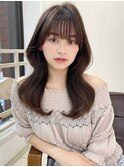 グレーベージュ / ニュアンスカラー/斜めバング/くびれ