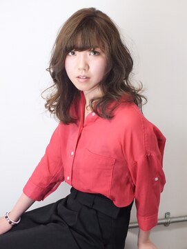 ディシェーレアスト(die-Schere Ast) 【die Schere Ast　上大岡】　セミロング×ウェーブ