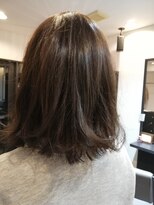 ヘアーズミンク ハグラザキ(Hairs mink Hagurazaki)&nbsp;アッシュ系ゆるふわボブ