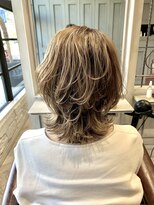 シャル 辻堂(shalu)&nbsp;無造作ウルフ×外国人風ハイライト