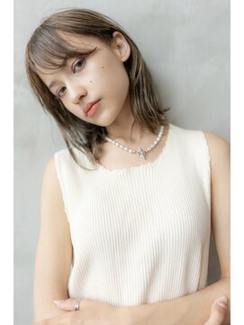 メゾンバイハバナ(maison by HAVANA) 大人かわいいピンクベージュインナーカラーマッシュショートボブ