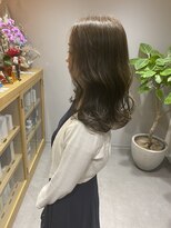 キュー(CEU) 色気くすみオリーブベージュ