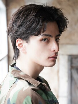 カライング(ing) スーツ短髪ツーブロック束感モテる黒髪シークレットパーマ流行