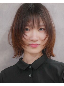 レフバイイルカ 北見(lef by ilka) 外ハネフェイスレイヤー