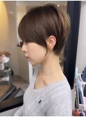 新宿　ショート　丸みショート　耳掛けショート　ミルクティー