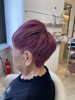 エムスリーヘアー イオンマリンピア店(MIII HAIR)&nbsp;白髪ぼかしハイトーン　ローズピンク　刈り上げショート