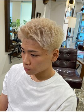 メゾンフォーメン 心斎橋店(Maison for men) ブランドカラー　刈り上げ　スパイキーショート