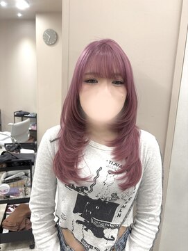 ジーナ 梅田茶屋町(Zina) ペールピンクとレイヤーカット