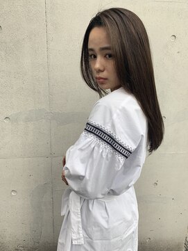 ソルトウォーター(SALT WATER) SUSAKI外国人風センターパートグレージュロブ