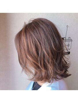 ヘアーシエスタ ルッチ(hair siesta. Rucci) 切りっぱなし×レイヤー