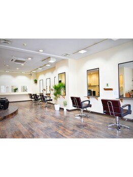 【南林間駅から徒歩１分】駅チカ＆21時まで営業しているのでお仕事や学校帰りにも通いやすい◎