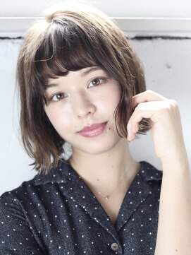 コム(com by neolive) アゴライン切りっぱなし3