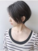 【morio 原宿】黒髪ショートボブ　前髪なし　くびれ