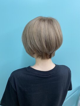 リーホリエ(Lee Horie) ショート×ボブスタイル