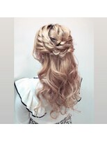 ファム(fam)&nbsp;ねじり＆編み込みのアシメハーフ