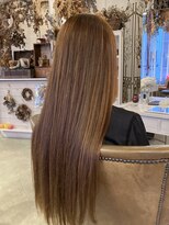 シェリ ヘアーアンドメイク(Cherie hair＆make)&nbsp;スーパーロングのストレートスタイル