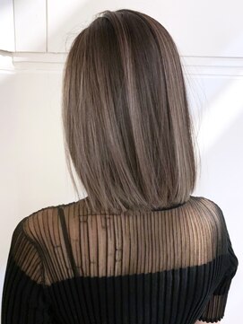 アイティー バイ アルバム 中野店(IT by ALBUM) エアタッチ_外ハネボブセクションカラーペールベージュ_ba402222