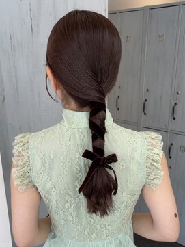 ジュイル ハラジュク(JEWIL HARAJUKU) ローポニーテールアレンジ