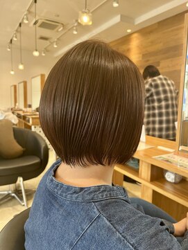 ストーリアエフ カミトザッカ(storia.f kami to zakka) やわらかショートボブ