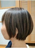 ショートボブ