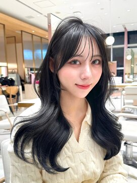 アマトウキョウ アユンチェ(AMA TOKYO×AYUNCHE) 透明感グレージュ×韓国レイヤーカット