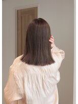 ネイヴィル 銀座(navile)&nbsp;＊伸ばしかけでも広がらない切りっぱなしストレートヘア＊