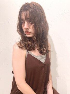 アメリシュシュ 柏(ameri chouchou) ミディアム×ゆるふわ××切りっぱなし 20代30代40代