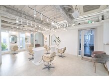 レミエ ダイカンヤマ(lemiie)の雰囲気(可愛いサロンで癒されてください☆キレイめのヘアセットお任せ)